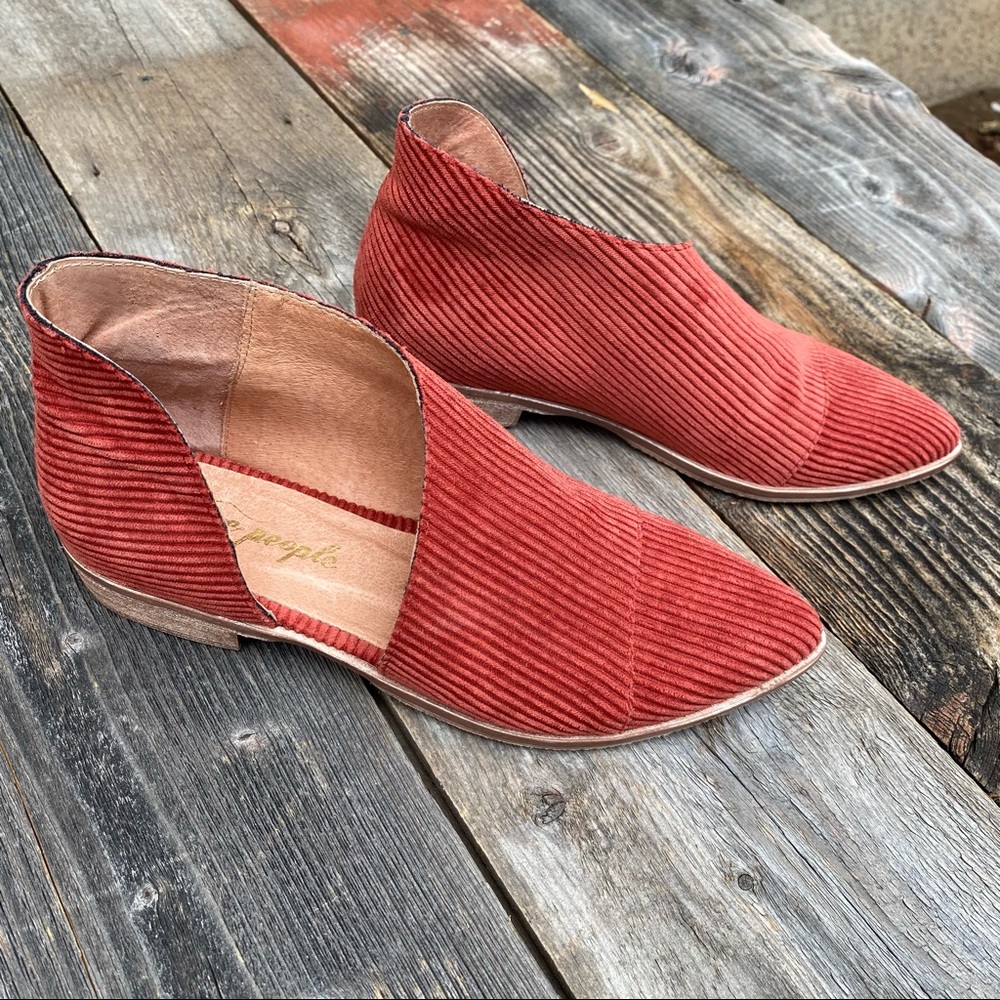 Free People NWOT Royale Corduroy Pointed Flats - Picture 1 of 9